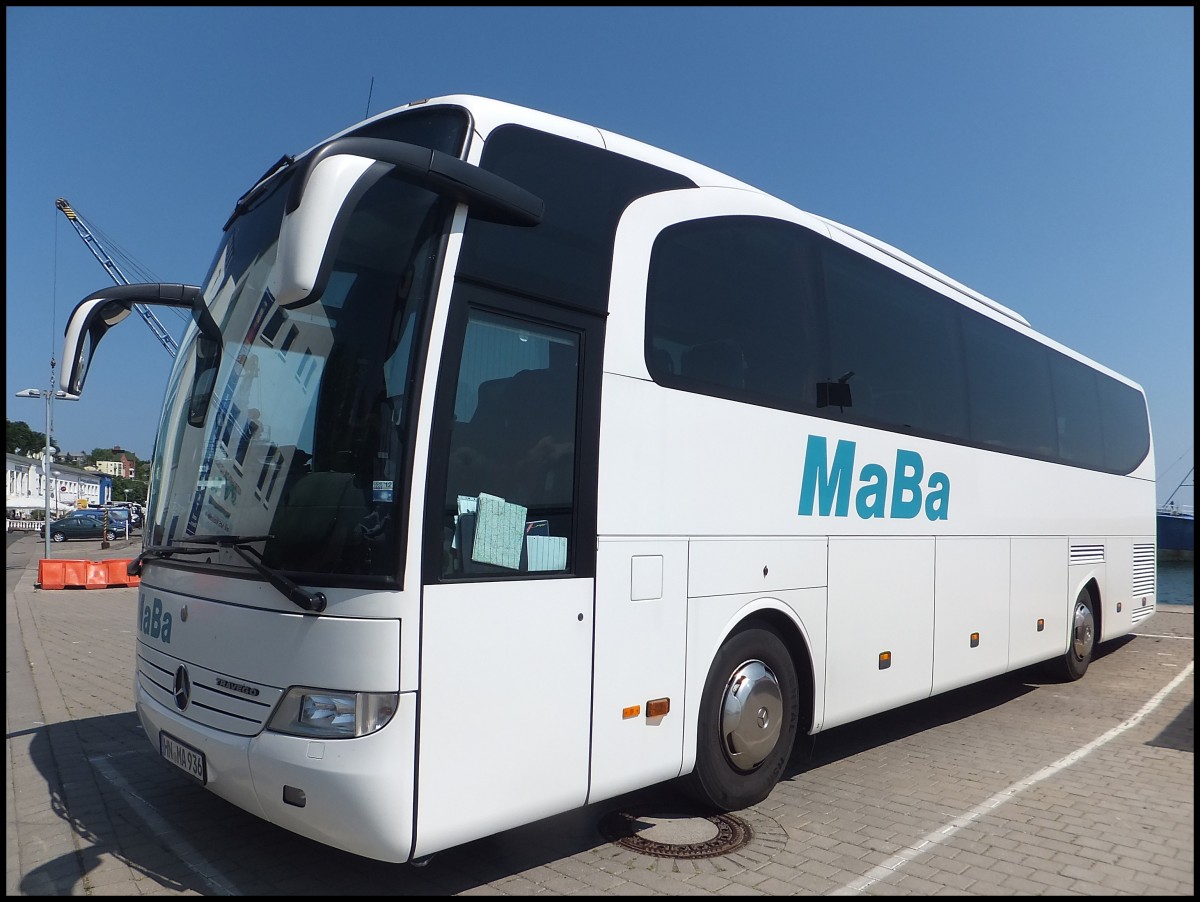 Mercedes Travego von MaBa aus Deutschland im Stadthafen Sassnitz.