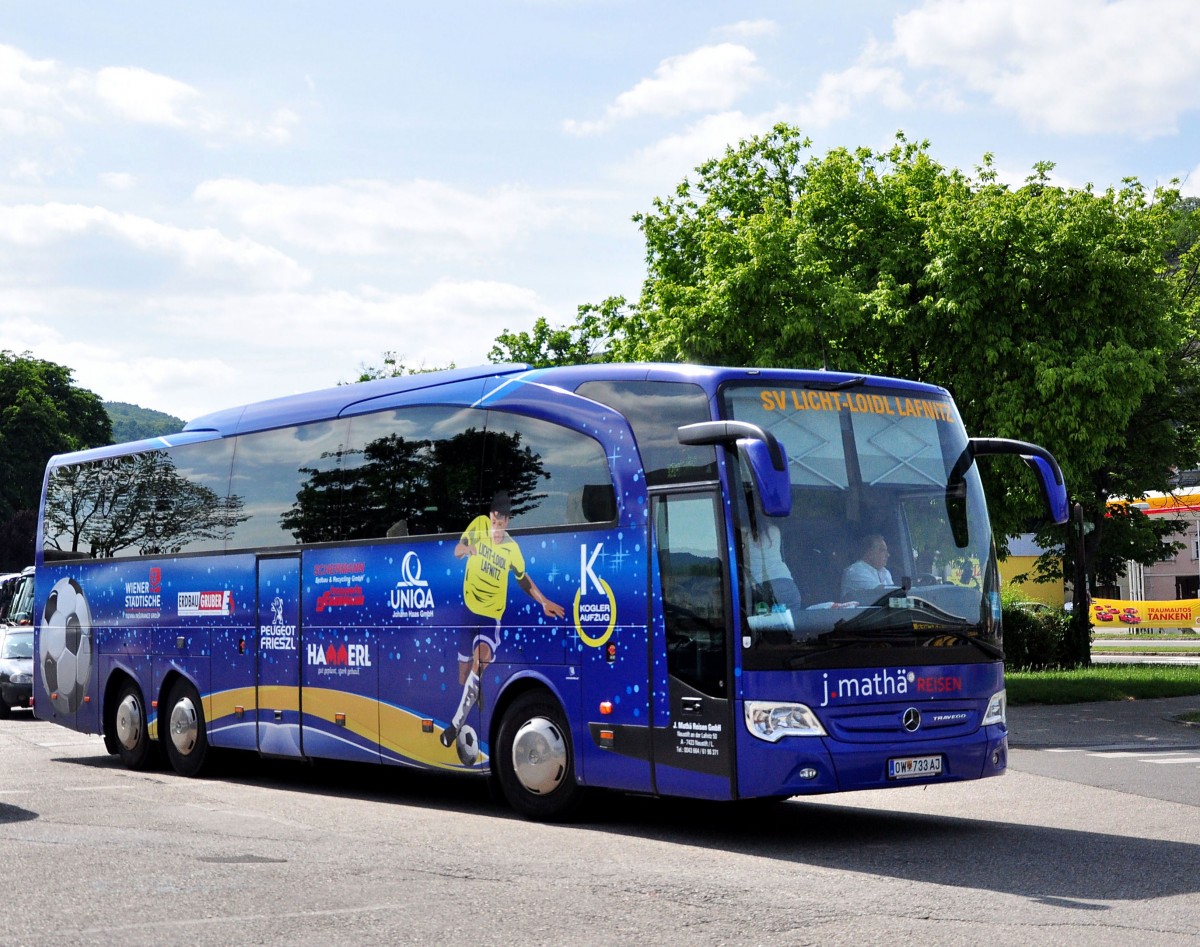 Mercedes Travego von Math Reisen aus sterreich im Mai 2015 in Krems.