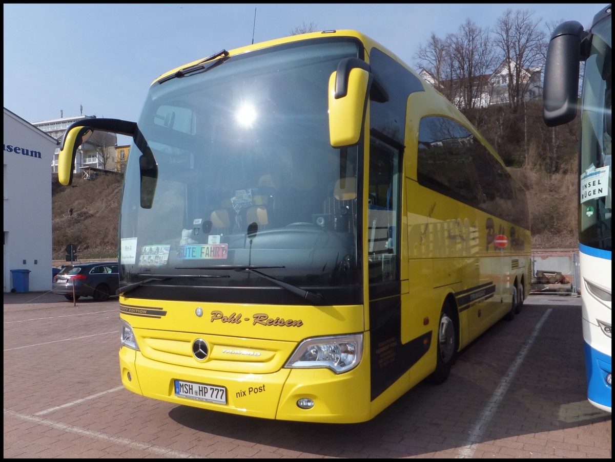 Mercedes Travego von Pohl-Reisen aus Deutschland im Stadthafen Sassnitz.