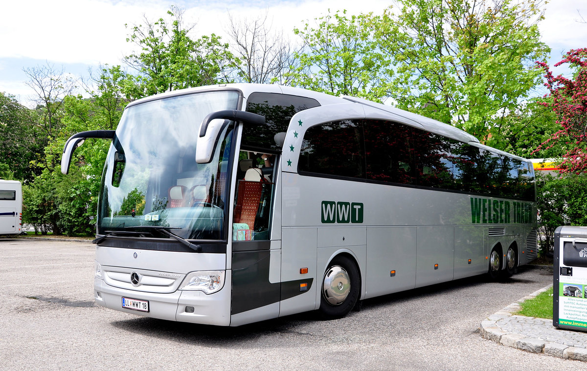 Mercedes Travego vom Reisebro Welser aus Obersterreich in Krems gesehen.