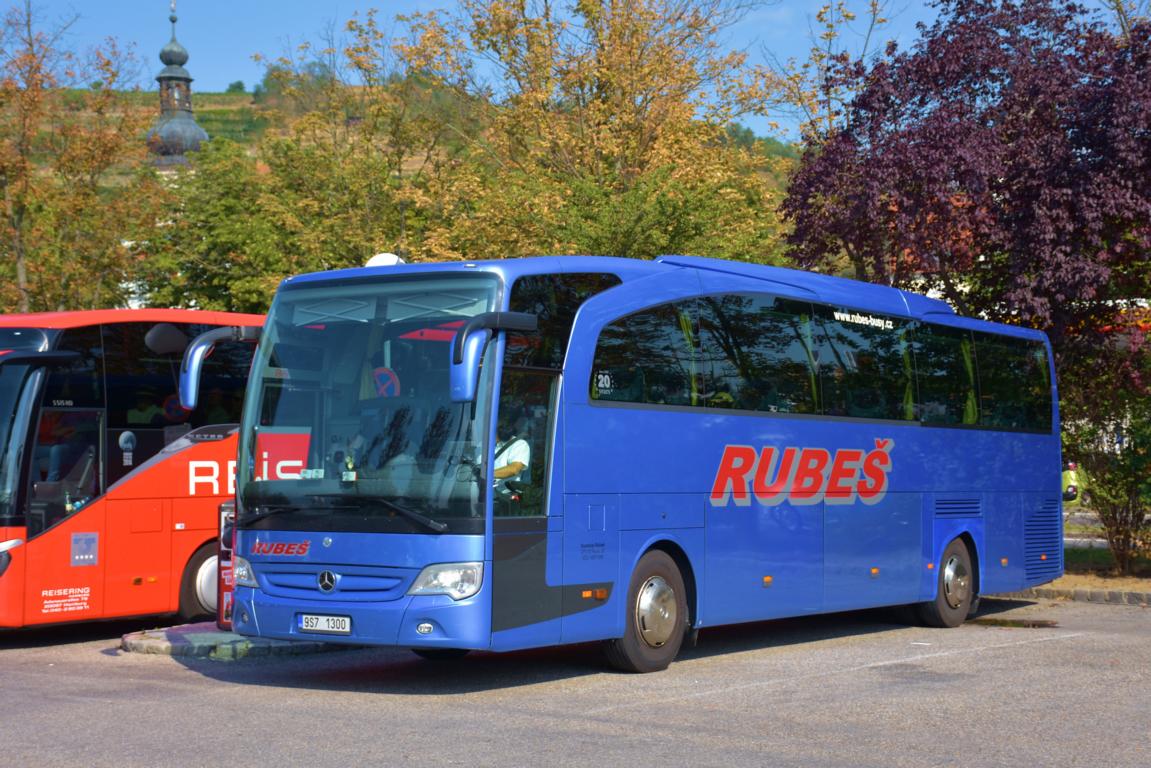 Mercedes Travego von Rubes Reisen aus der CZ 2017 in Krems. 