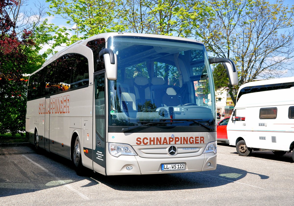 Mercedes Travego von Schnappinger Reisen aus der BRD in Krems gesehen.