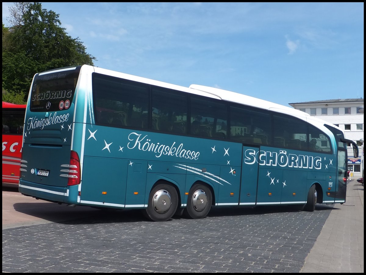 Mercedes Travego von Schörnig aus Deutschland im Stadthafen Sassnitz.