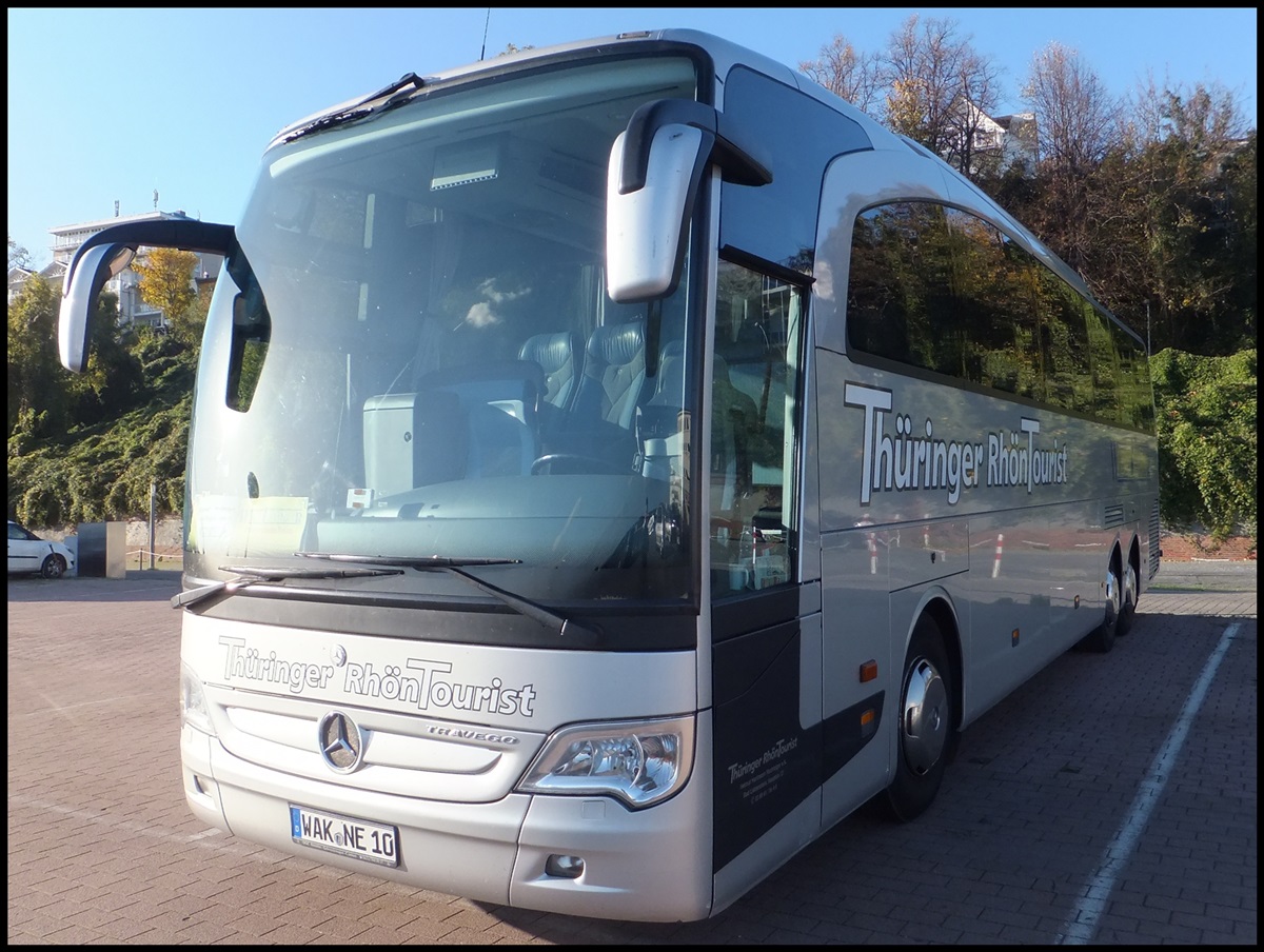 Mercedes Travego von Thringer Rhn Tourist aus Deutschland im Stadthafen Sassnitz.