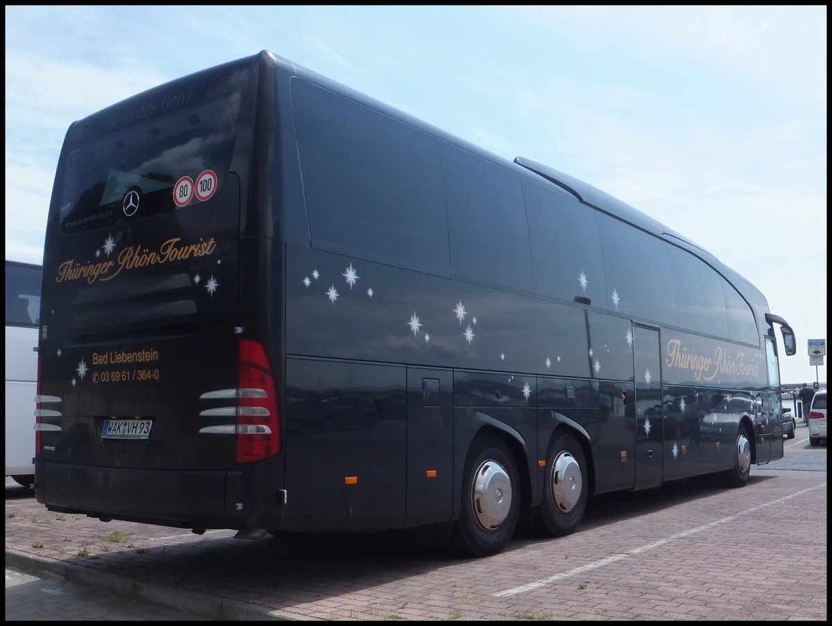 Mercedes Travego von Thringer Rhn Tourist aus Deutschland im Stadthafen Sassnitz.