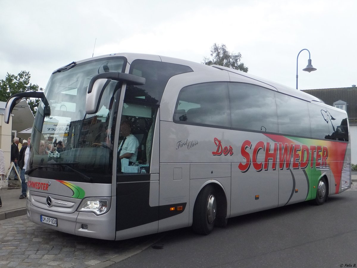 Mercedes Travego der Uckermrkische Verkehrs GmbH in Binz.