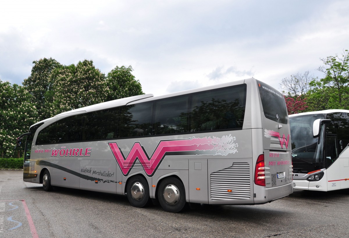 Mercedes Travego von Whrle Reisen aus der BRD am 9.5.2015 in Krems.