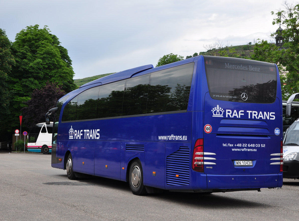 Mercedes Travego von Wrlitz Reisen aus der BRD in Krems gesehen.