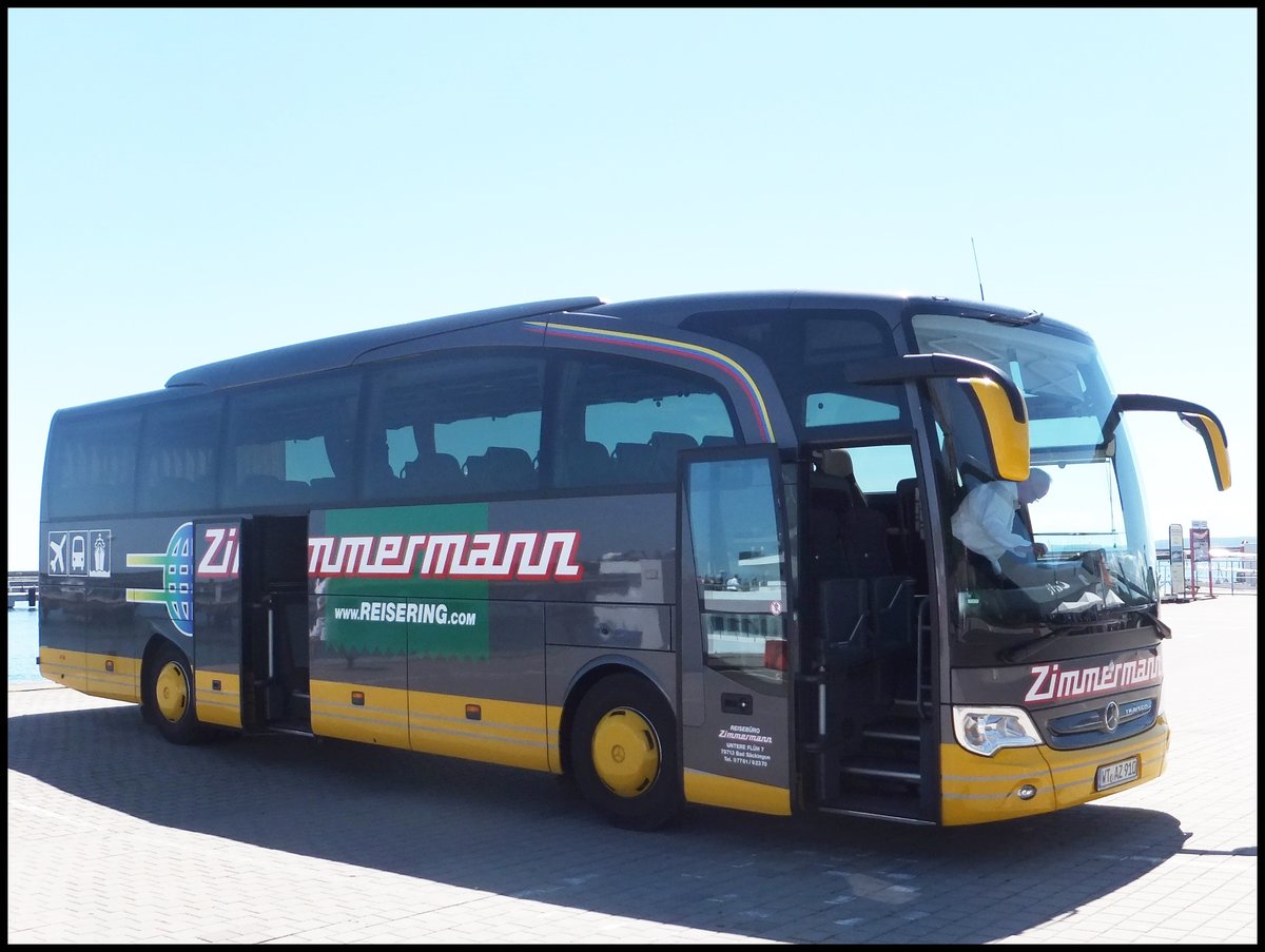 Mercedes Travego von Zimmermann aus Deutschland im Stadthafen Sassnitz.