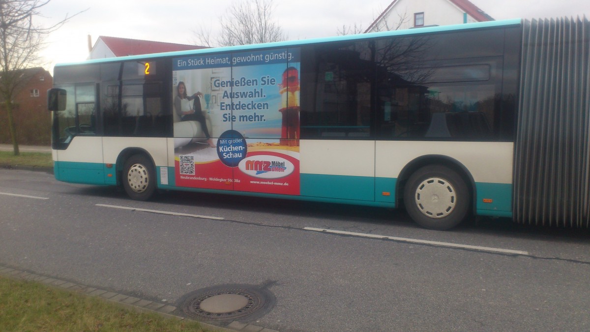 ....NB SW 588 auch dieser Citaro bekam paar mal neue Werbung letztes Jahr aber diese bleibt wohl etwas lnger fr MMZ Mbel 