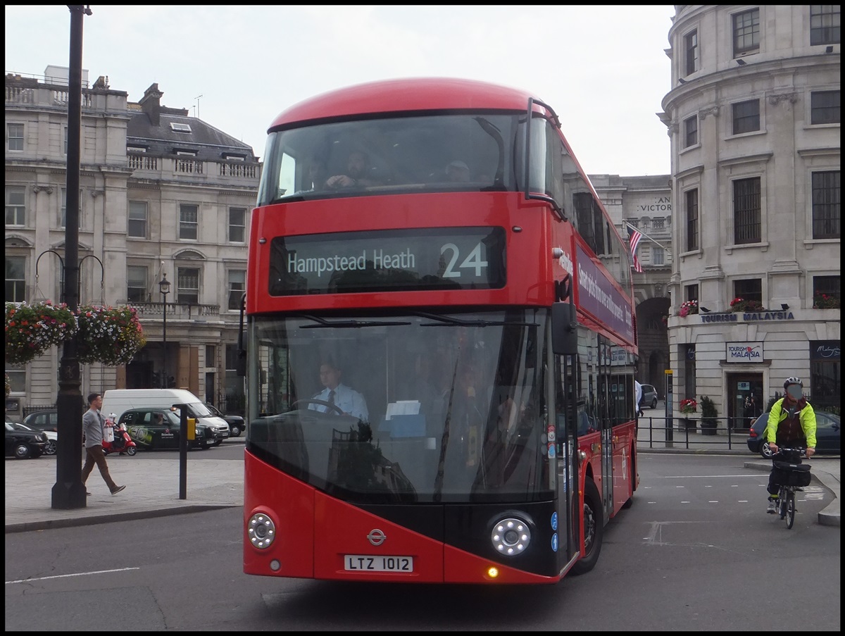 NBFL/Wright von Metroline in London.