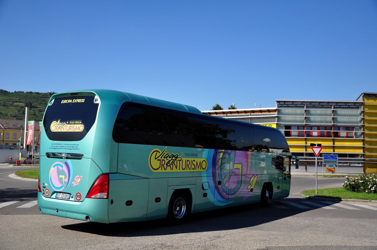 Neoplan Cityliner aus Italien in Krems gesehen.