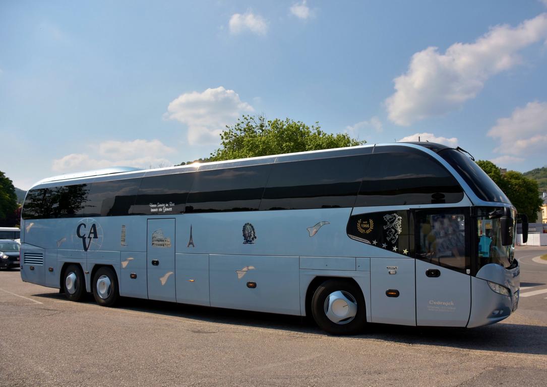 Neoplan Cityliner von Cvrnjck Reisen + Reisebro aus sterreich im Mai 2018 in Krems.