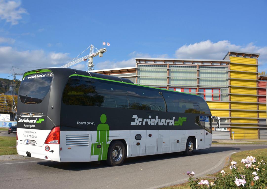 Neoplan Cityliner von Dr. Richard Reisen aus Wien 10/2017 in Krems.