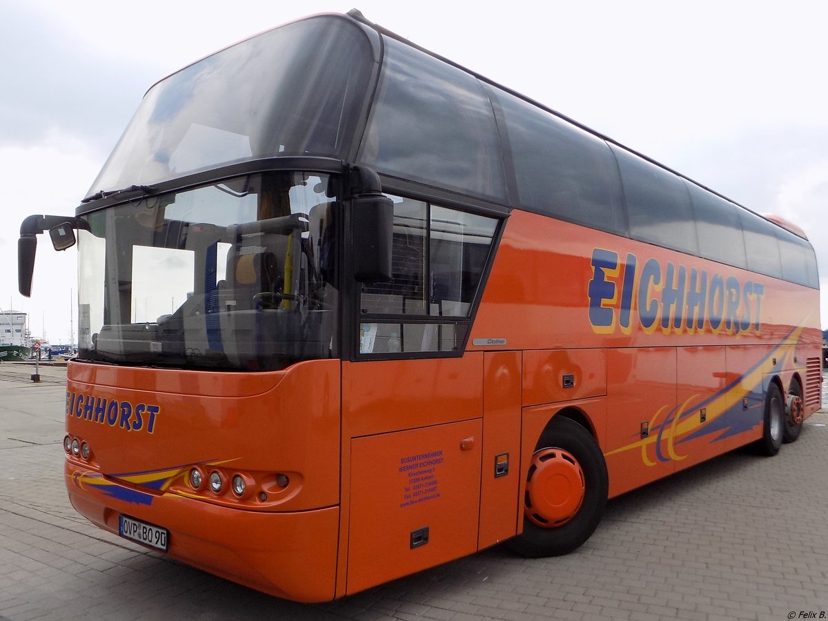 Neoplan Cityliner von Eichhorst aus Deutschland im Stadthafen Sassnitz. 