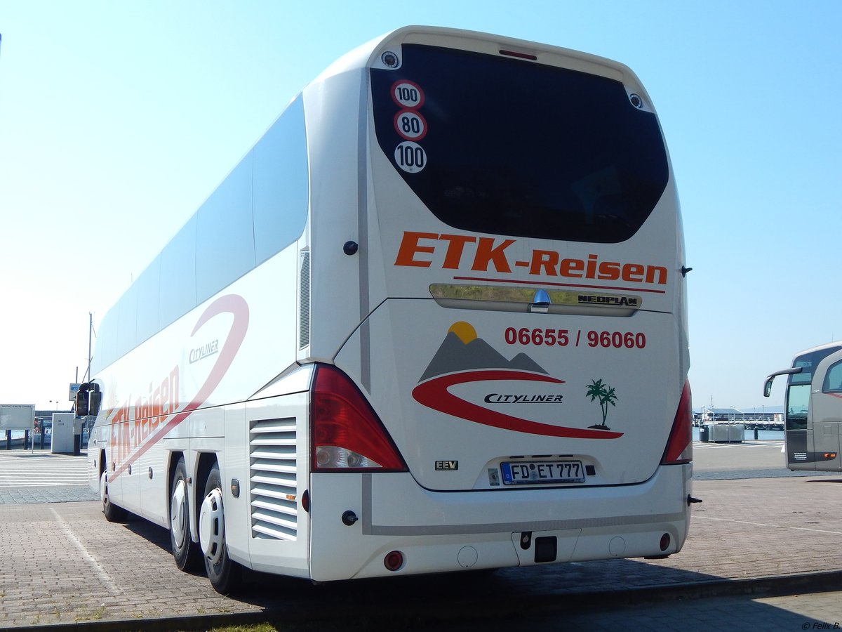 Neoplan Cityliner von ETK-Reisen aus Deutschland im Stadthafen Sassnitz.