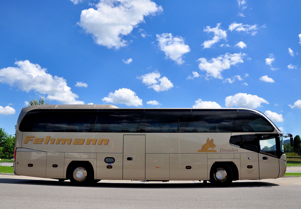 NEOPLAN CITYLINER von FEHMANN Reisen / BRD am 22.5.2013 in Krems an der Donau.