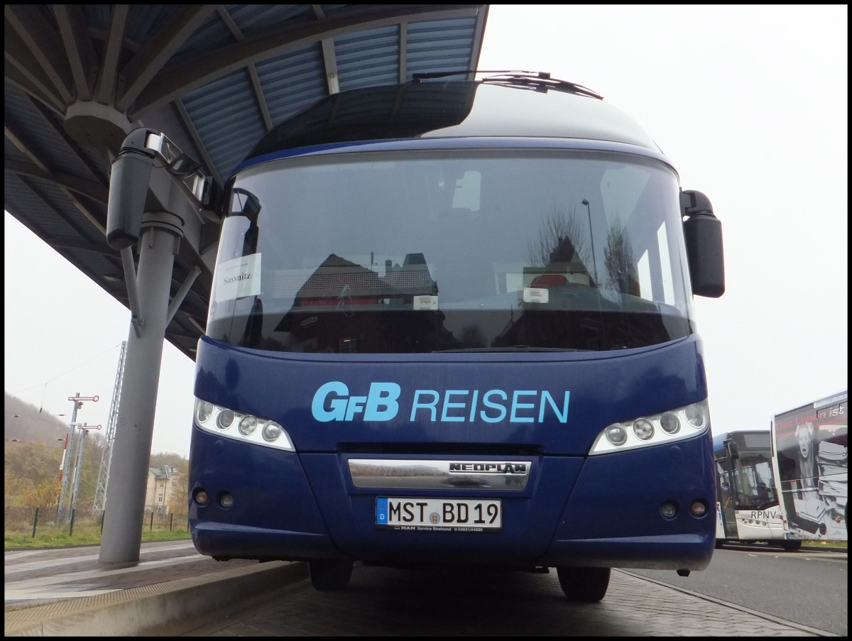 Neoplan Cityliner von GFB-Reisen aus Deutschland in Sassnitz.