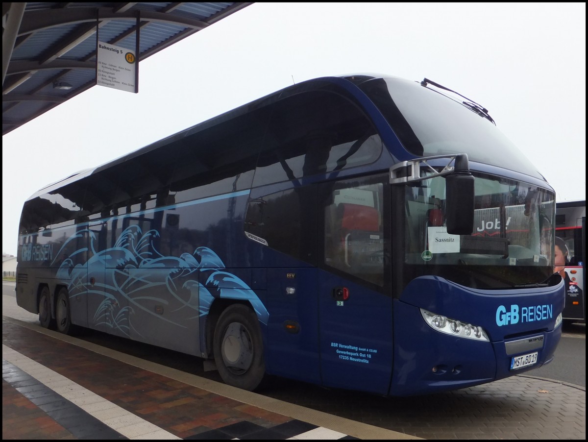 Neoplan Cityliner von GFB-Reisen aus Deutschland in Sassnitz.