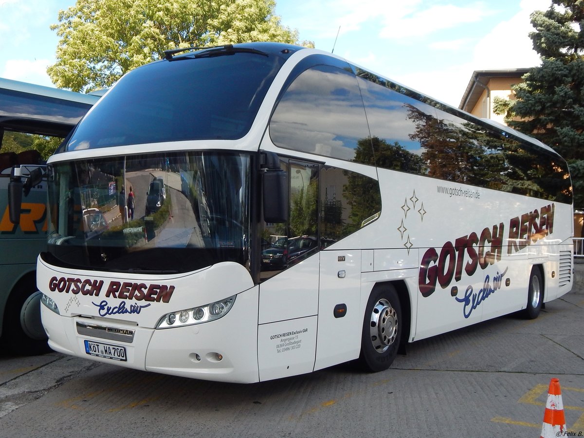 Neoplan Cityliner von Gotsch Reisen aus Deutschland in Sassnitz. 