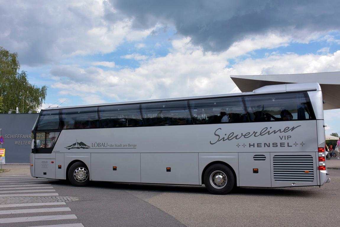 Neoplan Cityliner von Hensel Reisen aus der BRD in Krems.