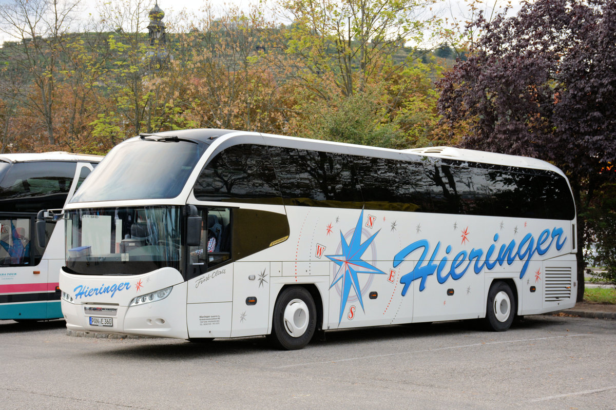 Neoplan Cityliner von Hieringer aus der BRD in Krems gesehen.