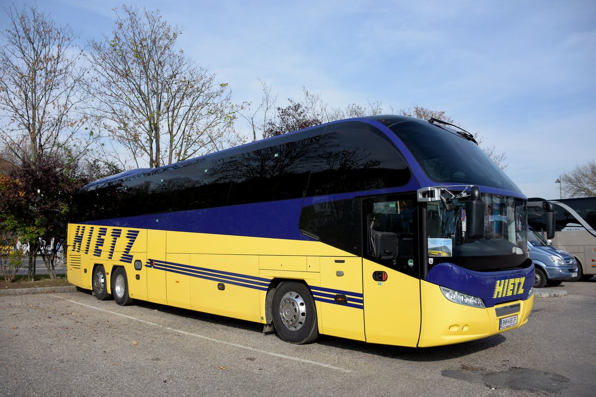 Neoplan Cityliner von Hietz Reisen aus sterreich in Krems.