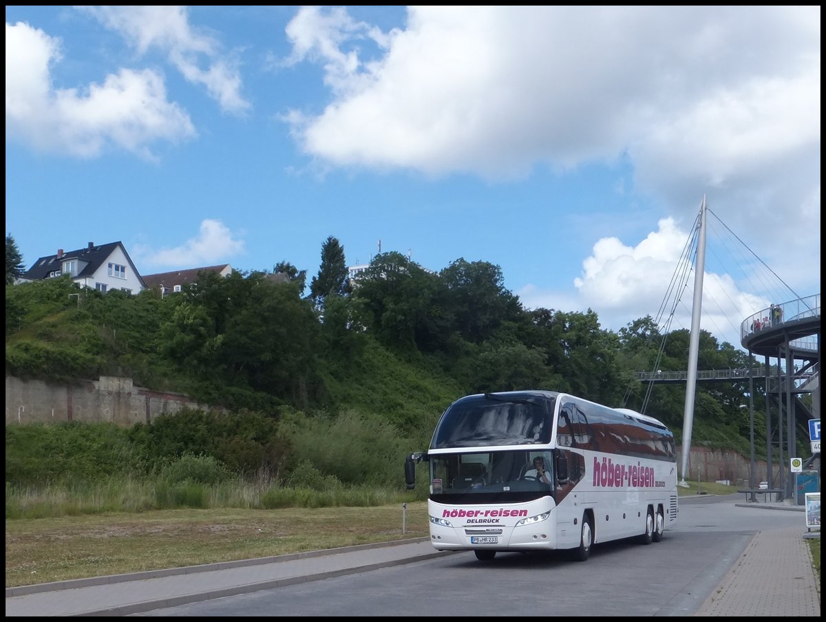 Neoplan Cityliner von Höber-Reisen aus Deutschland im Stadthafen Sassnitz.