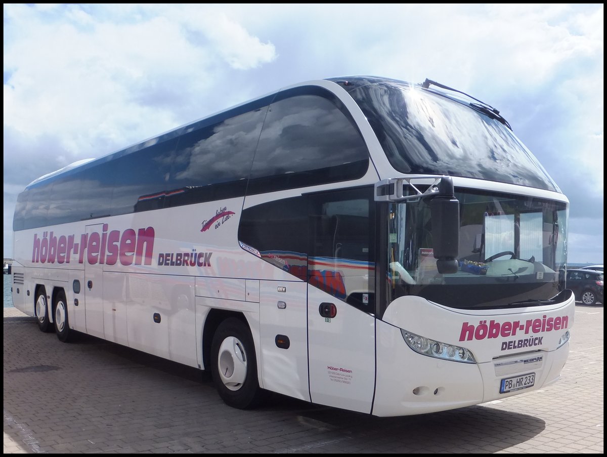 Neoplan Cityliner von Höber-Reisen aus Deutschland im Stadthafen Sassnitz.