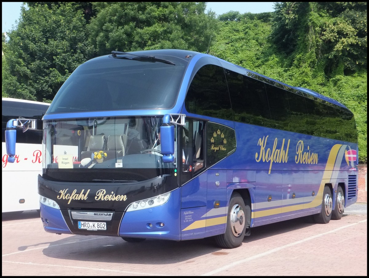 Neoplan Cityliner von Kofahl Reisen aus Deutschland im Stadthafen Sassnitz.