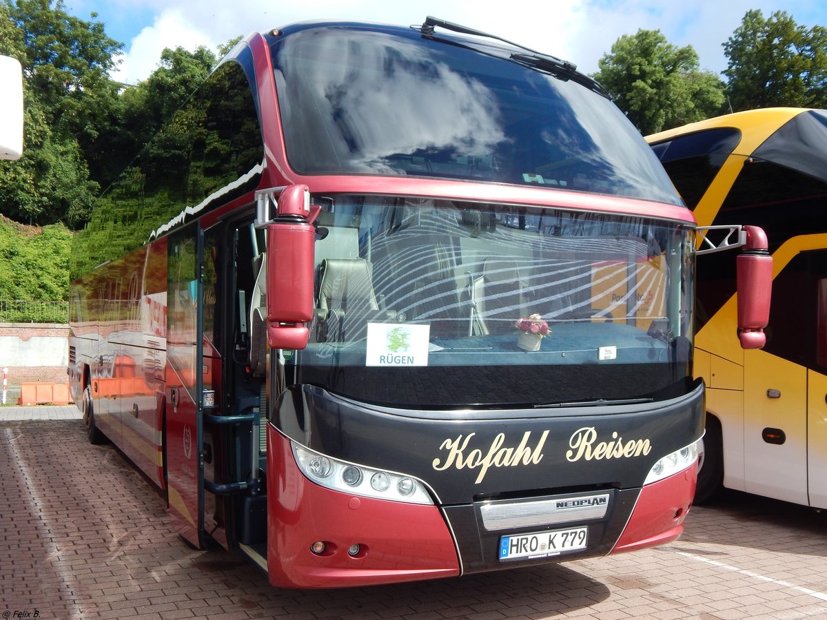 Neoplan Cityliner von Kofahl Reisen aus Deutschland im Stadthafen Sassnitz.