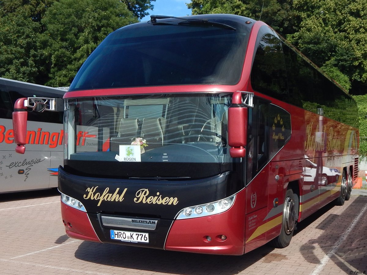 Neoplan Cityliner von Kofahl Reisen aus Deutschland im Stadthafen Sassnitz.