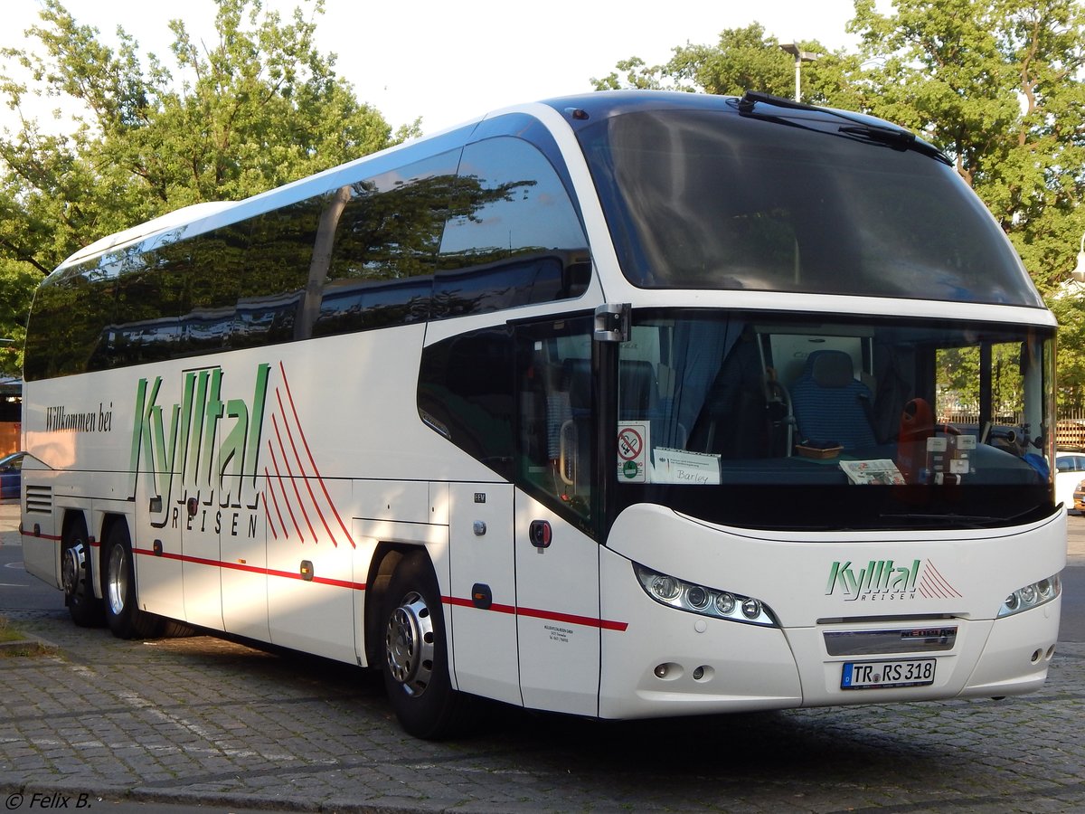 Neoplan Cityliner von Kylltal Reisen aus Deutschland in Berlin.