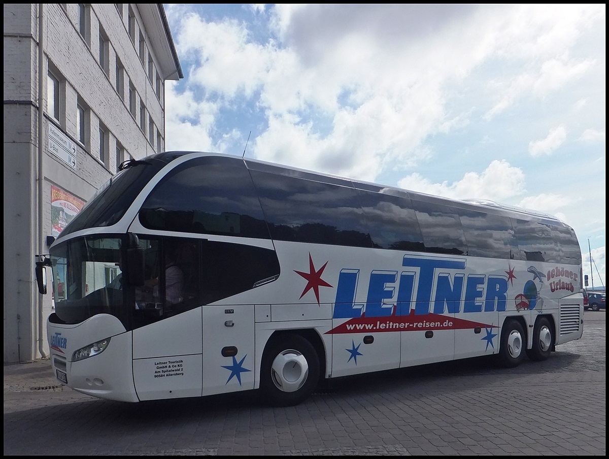 Neoplan Cityliner von Leitner aus Deutschland im Stadthafen Sassnitz.