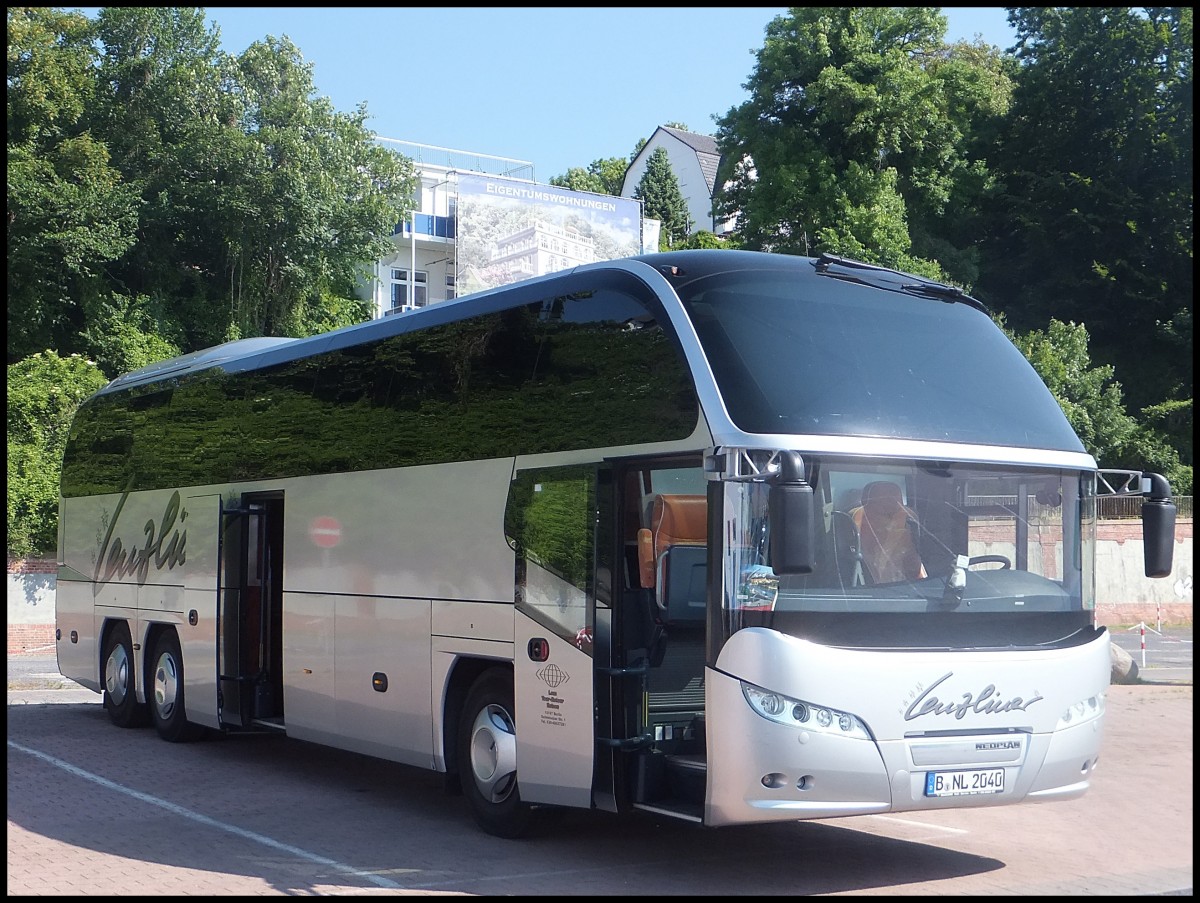 Neoplan Cityliner von Lenzliner aus Deutschland im Stadthafen in Sassnitz.