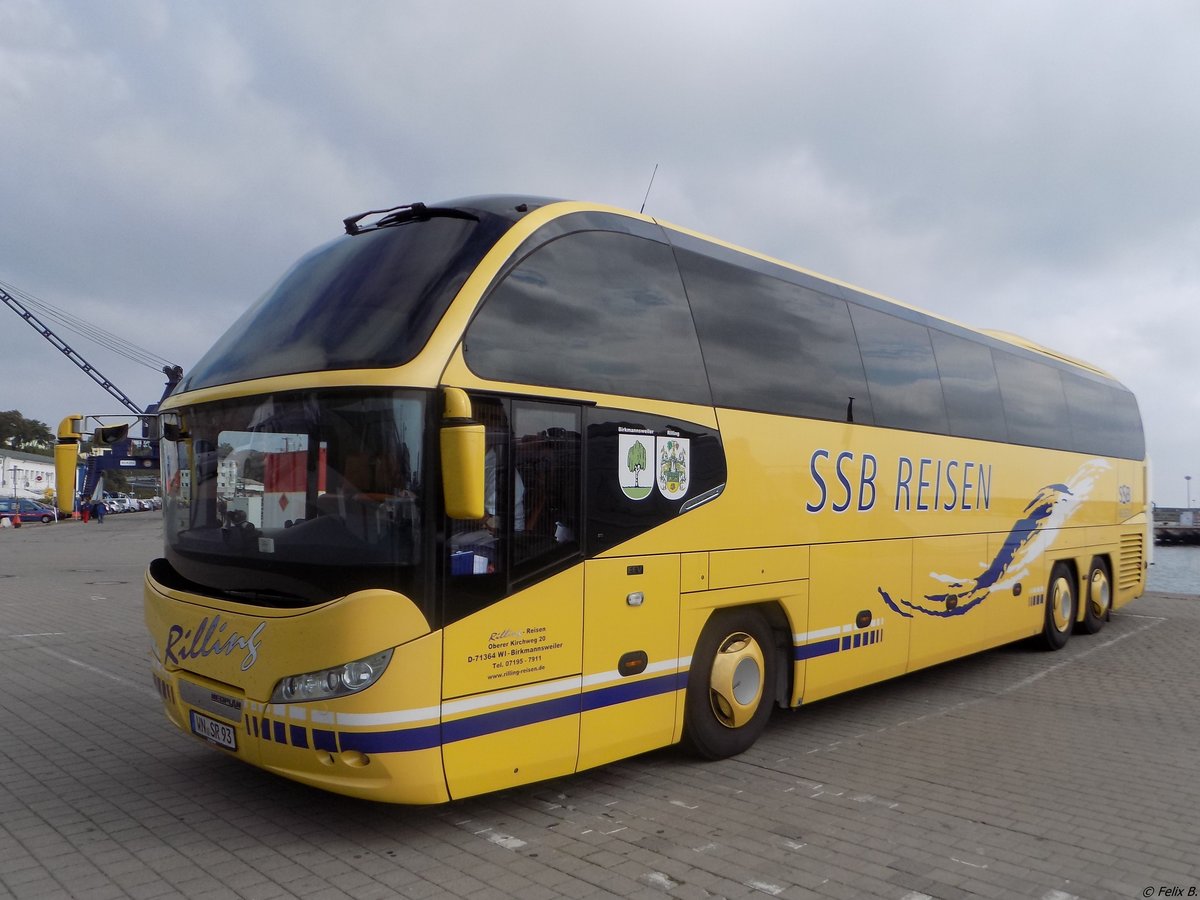 Neoplan Cityliner von Rilling-Reisen aus Deutschland im Stadthafen Sassnitz.