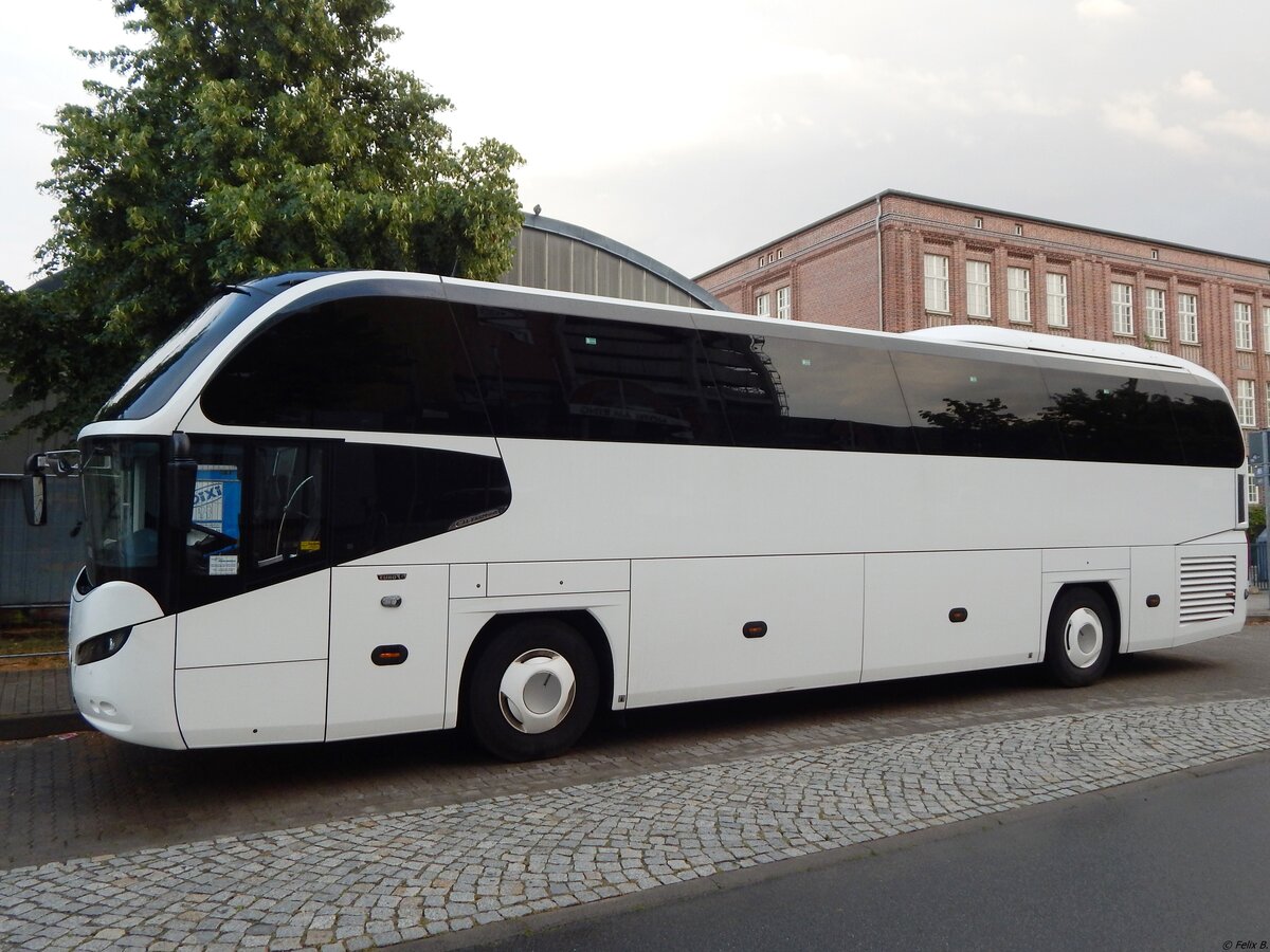 Neoplan Cityliner von Rosi Reisen aus Deutschland in Neubrandenburg.