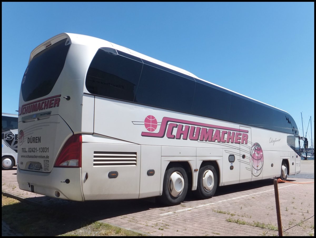 Neoplan Cityliner von Schumacher aus Deutschland im Stadthafen Sassnitz.