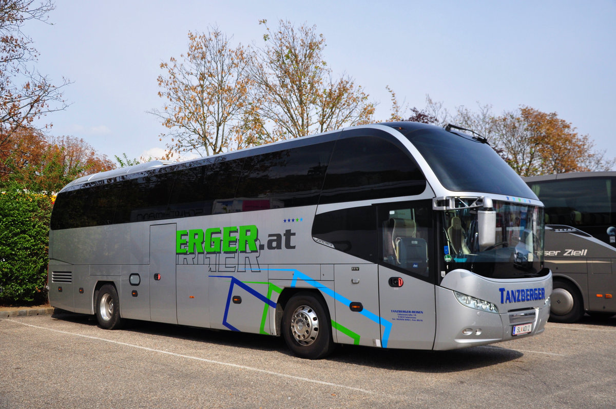 Neoplan Cityliner von Tanzberger Reisen aus sterreich in Krems.