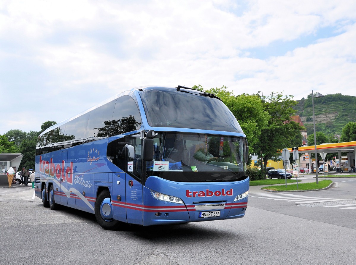 Neoplan Cityliner von TRABOLD aus Deutschland am 25.5.2013 in Krems an der Donau.