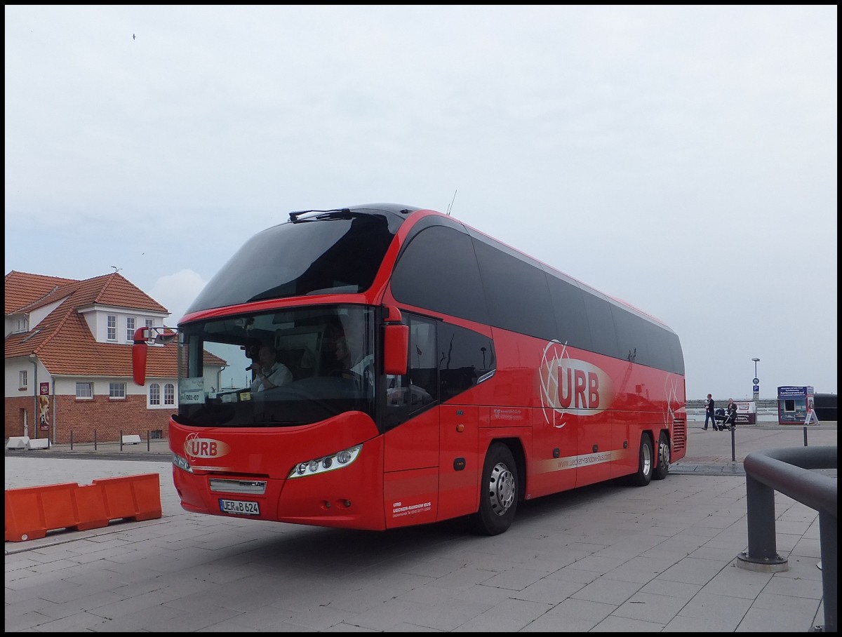 Neoplan Cityliner von URB aus Deutschland im Stadthafen Sassnitz.