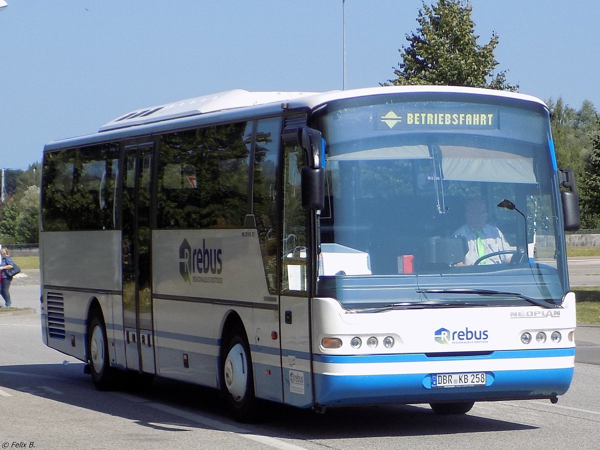 Neoplan Euroliner von Regionalbus Rostock in Rostock. 