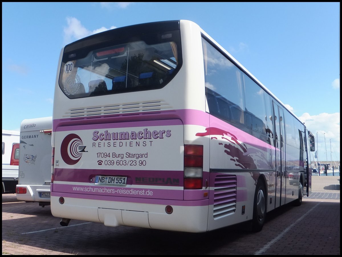 Neoplan Euroliner von Schumacher aus Deutschland im Stadthafen Sassnitz.