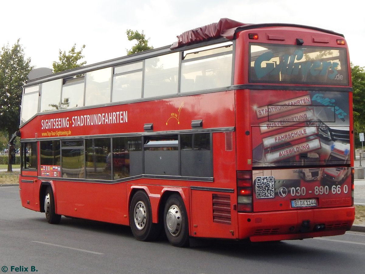 Neoplan N4026/3 von Gullivers aus Deutschland in Berlin.