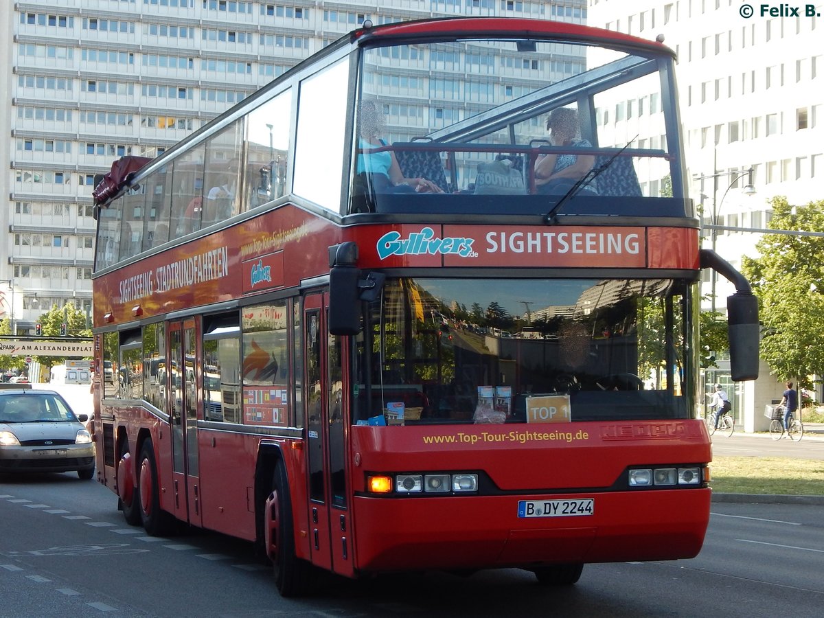 Neoplan N4026/3 von Gullivers aus Deutschland in Berlin.