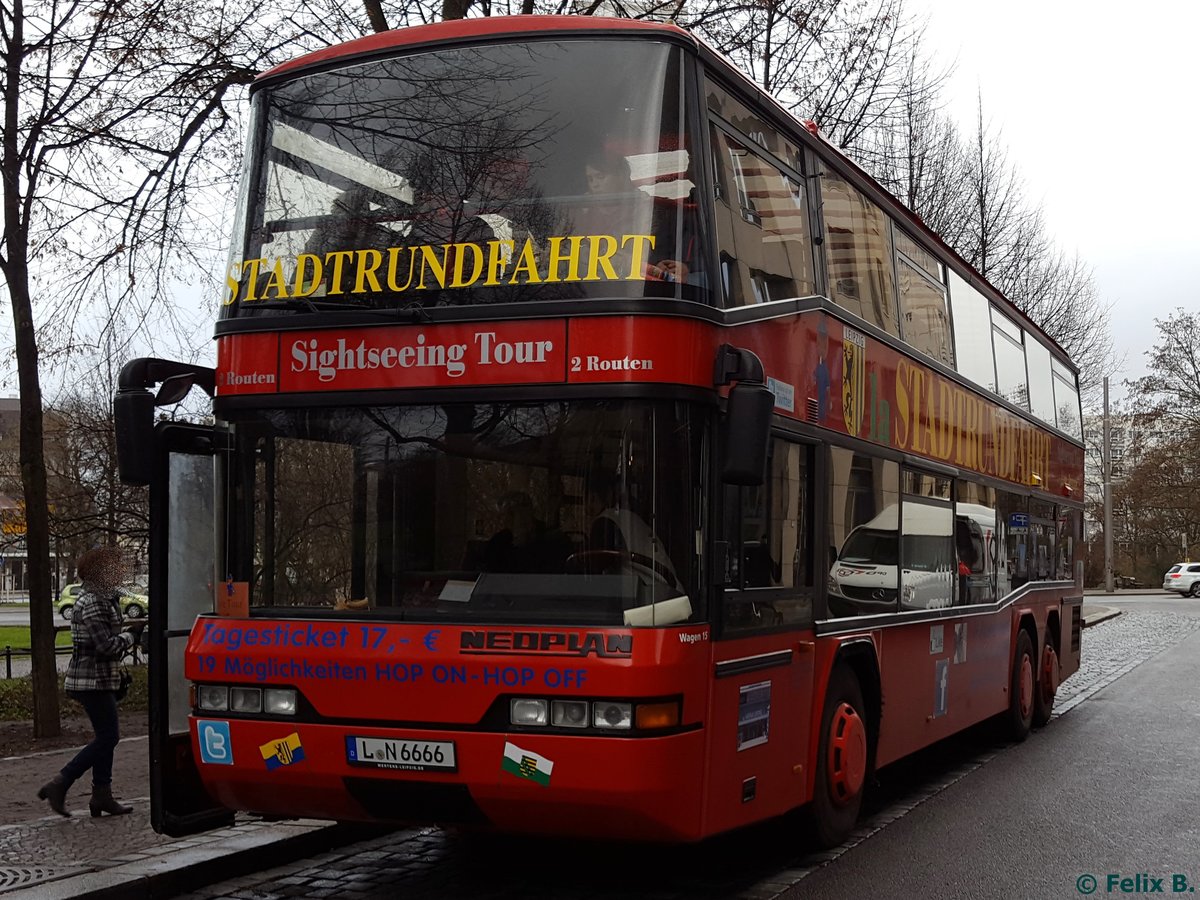 Neoplan N4026/3 von Royal London Bus GmbH aus Deutschland in Leipzig.