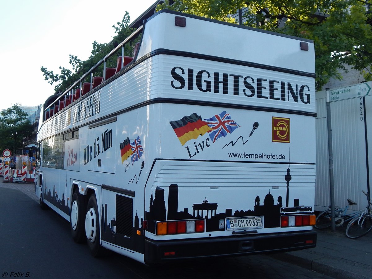 Neoplan Skyliner von Der Tempelhofer aus Deutschland in Berlin.