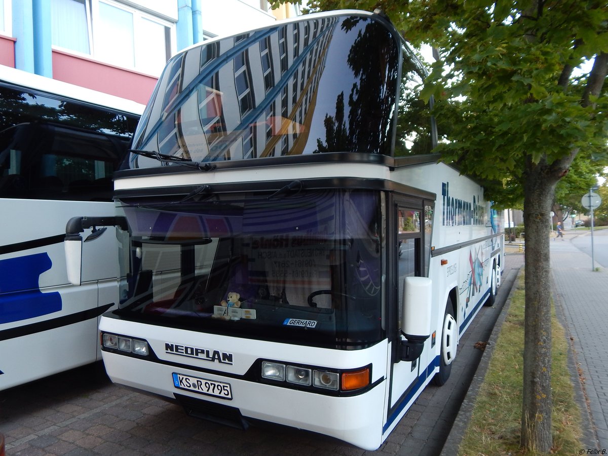 Neoplan Spaceliner von Pakull-Thormann Reisen aus Deutschland in Neubrandenburg. 