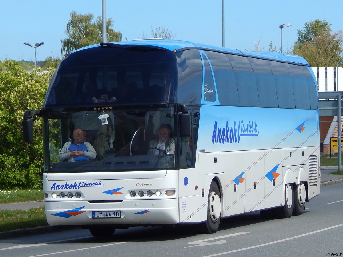 Neoplan Starliner von Anskohl Touristik (ex Eberhardt) aus Deutschland im Stadthafen Sassnitz.