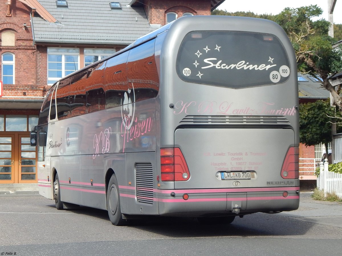 Neoplan Starliner von KB Reisen aus Deutschland in Sassnitz.